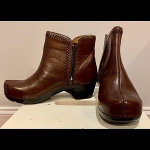 Women’s Dansko’s Scout Ankle Boot